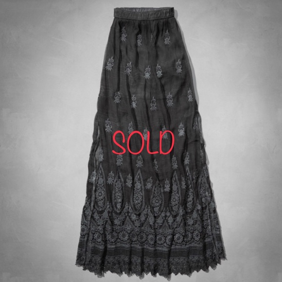 Maxi skirts bundle β€οΈπ΄ - Picture 5 of 9